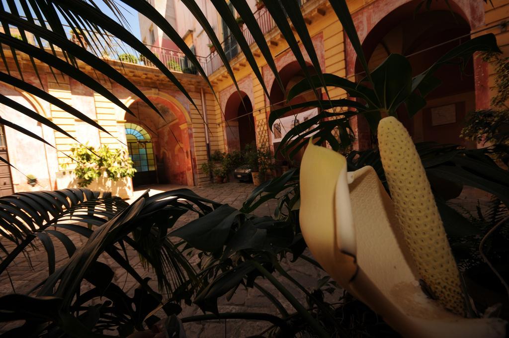 Palazzo Leuzzi B&B Galatone Ngoại thất bức ảnh