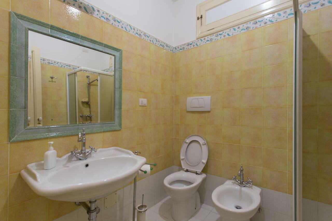 Palazzo Leuzzi B&B Galatone Ngoại thất bức ảnh