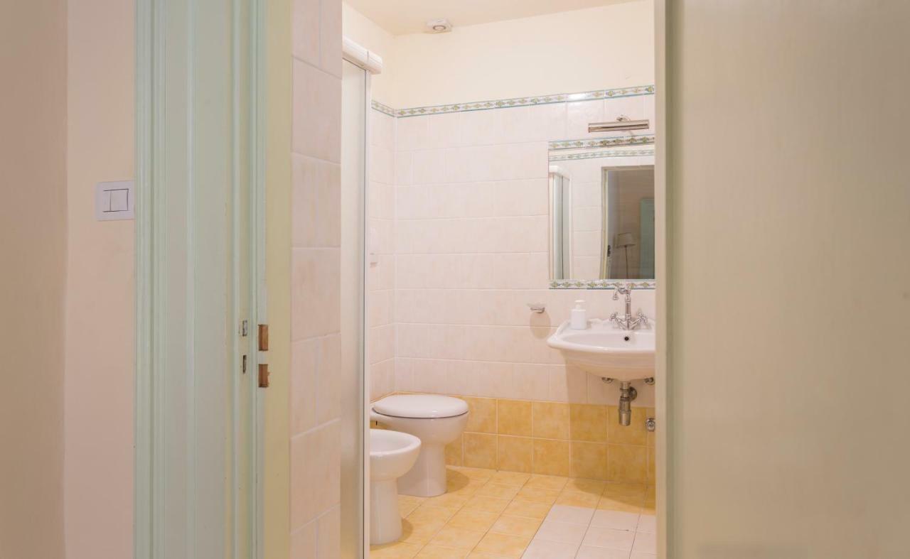 Palazzo Leuzzi B&B Galatone Ngoại thất bức ảnh